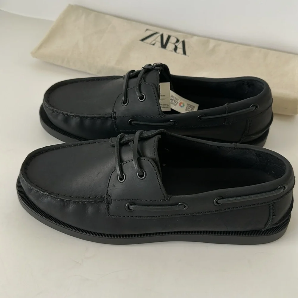 Zara Men's Classic Leather Black Deck Shoes